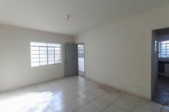 Apartamento para alugar com 3 quartos, 90m² em Jardim Santa Adelia, São Paulo