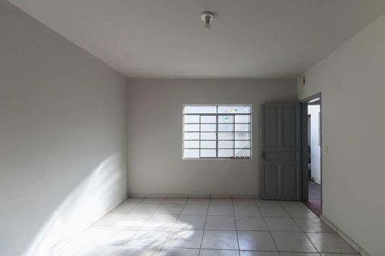 Apartamento para alugar com 3 quartos, 90m² em Jardim Santa Adelia, São Paulo
