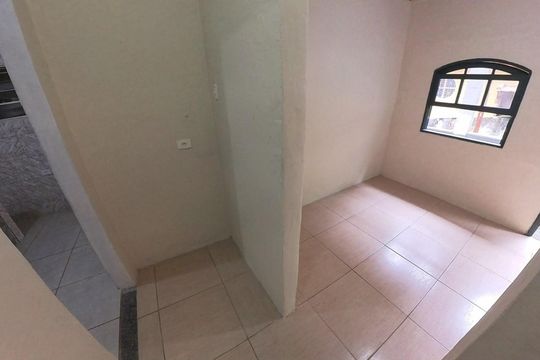 Sala de casa para alugar com 2 quartos, 140m² em Mosela, Petrópolis