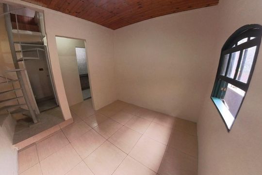 Casa para alugar com 2 quartos, 140m² em Mosela, Petrópolis