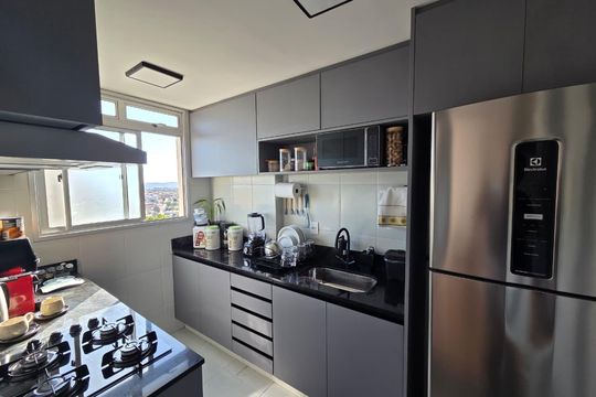 Apartamento à venda com 2 quartos, 55m² em Candelária, Belo Horizonte