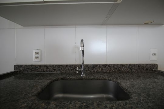 Cozinha de apartamento para alugar com 1 quarto, 47m² em Vila Suzana, São Paulo