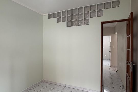 Quarto 1 de apartamento para alugar com 2 quartos, 70m² em José Menino, Santos