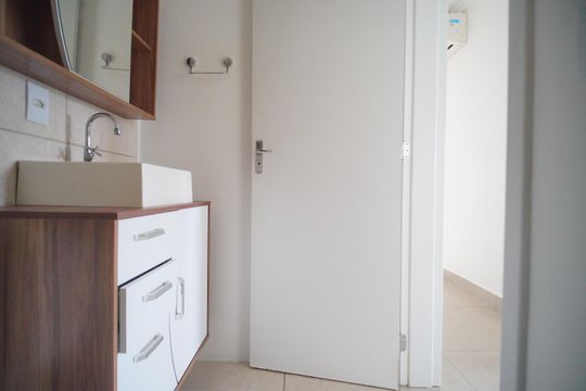 Banheiro de apartamento para alugar com 2 quartos, 58m² em Canudos, Novo Hamburgo
