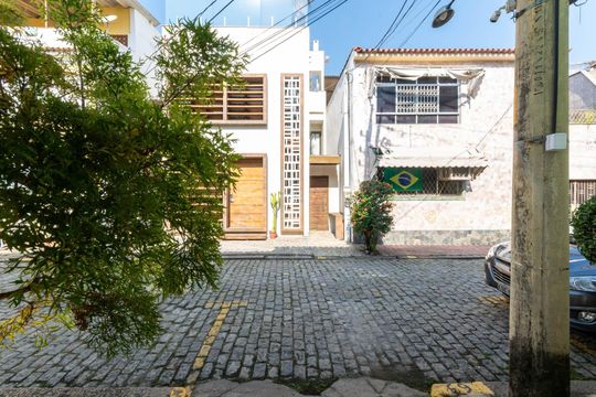 Vista de casa à venda com 3 quartos, 153m² em Tijuca, Rio de Janeiro