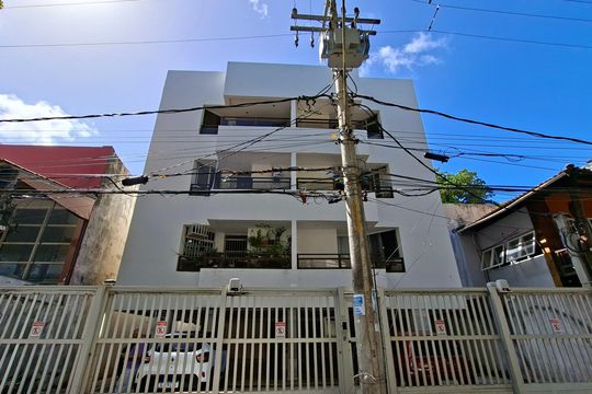 Fachada  de apartamento para alugar com 2 quartos, 95m² em Rio Vermelho, Salvador