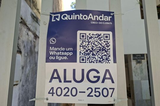 Placa instalada  de apartamento para alugar com 2 quartos, 95m² em Rio Vermelho, Salvador