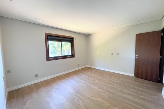 Suíte de casa à venda com 5 quartos, 931m² em Pampulha, Belo Horizonte