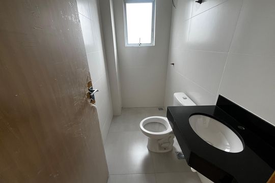 Banheiro social de apartamento à venda com 3 quartos, 52m² em Santo Andre, Belo Horizonte