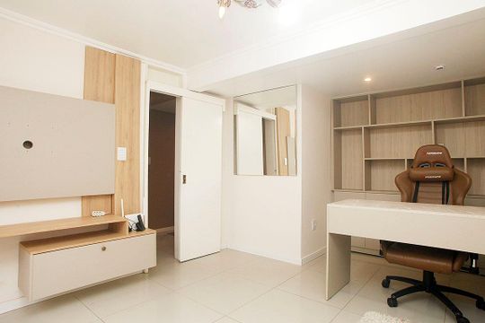 Quarto 3 de apartamento para alugar com 3 quartos, 93m² em Santana, Porto Alegre