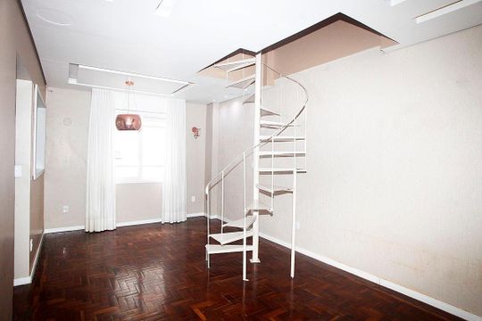 Sala de apartamento para alugar com 3 quartos, 93m² em Santana, Porto Alegre