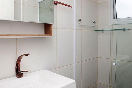 Banheiro 2 de apartamento para alugar com 3 quartos, 93m² em Santana, Porto Alegre