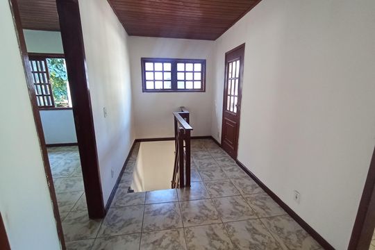 Corredor de casa de condomínio para alugar com 4 quartos, 144m² em Itanhangá, Rio de Janeiro