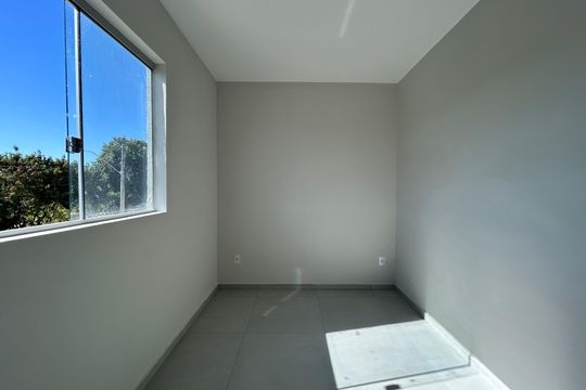 Casa de Condomínio à venda com 2 quartos, 73m² em Parque Xangri-lá, Contagem