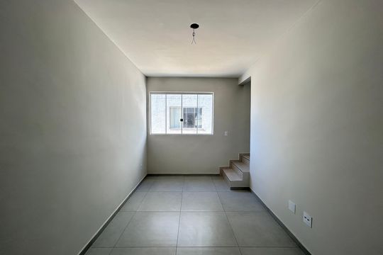 Casa de Condomínio à venda com 2 quartos, 73m² em Parque Xangri-lá, Contagem