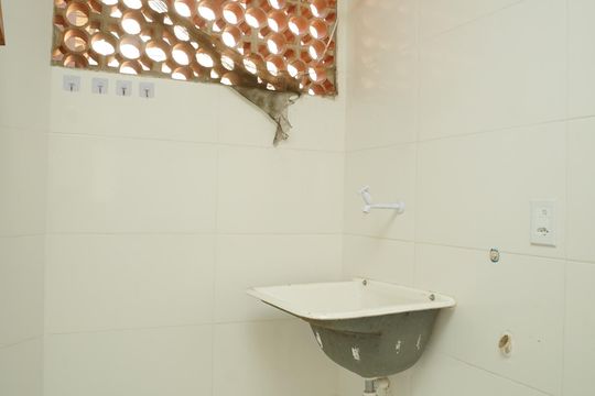 Área de Serviço de casa para alugar com 1 quarto, 50m² em Jardim Atlântico Leste, Maricá
