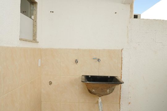 Área de serviço de casa para alugar com 1 quarto, 45m² em Jardim Atlântico Leste, Maricá