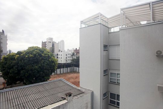 Quarto 1 Vista de apartamento para alugar com 2 quartos, 92m² em Menino Deus, Porto Alegre