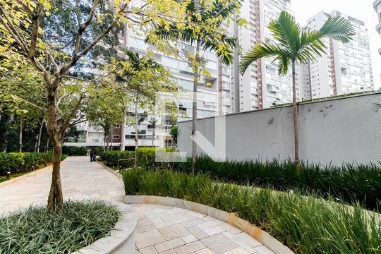 Fachada do Prédio de apartamento à venda com 4 quartos, 238m² em Vila Suzana, São Paulo