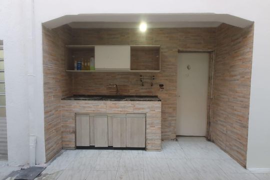 Área externa de casa para alugar com 2 quartos, 125m² em Jardim Japao, São Paulo
