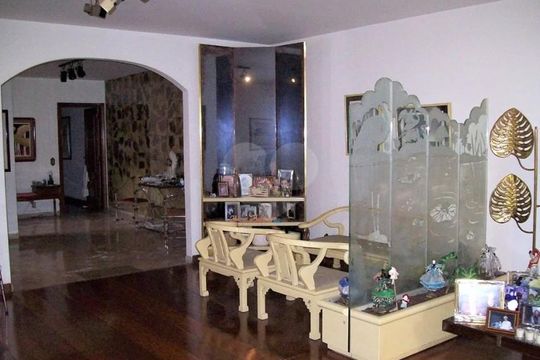 Casa à venda com 4 quartos, 367m² em Cidade Monções, São Paulo