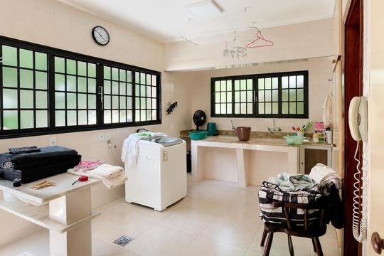 Área de serviço de casa à venda com 4 quartos, 400m² em Parque das Universidades, Campinas
