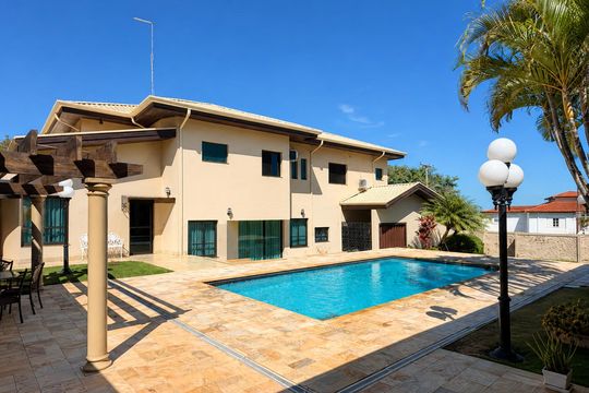 Área externa de casa à venda com 4 quartos, 400m² em Parque das Universidades, Campinas