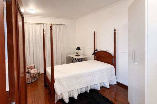 Quarto de casa à venda com 4 quartos, 400m² em Parque das Universidades, Campinas