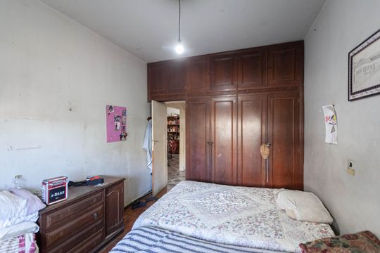 Quarto 2 de casa à venda com 3 quartos, 420m² em Minas Brasil, Belo Horizonte