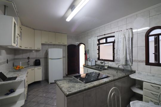 Copa e Cozinha  de casa à venda com 4 quartos, 168m² em Jardim do Mar, São Bernardo do Campo