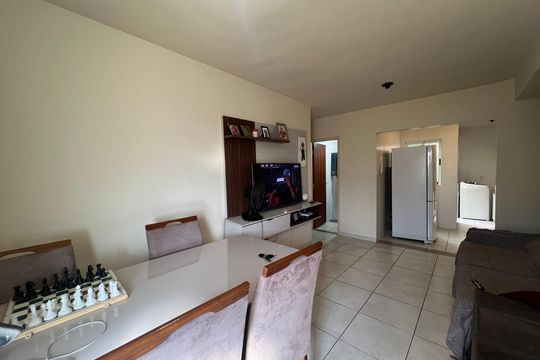 Apartamento à venda com 2 quartos, 54m² em Cândida Ferreira, Contagem