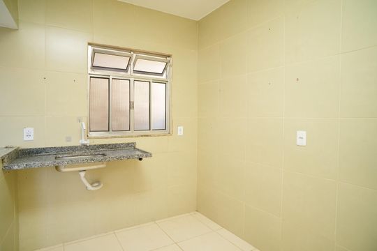 Cozinha de casa para alugar com 1 quarto, 40m² em Jardim Atlântico Leste, Maricá