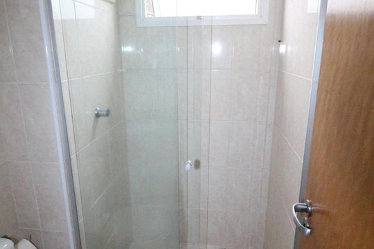 Banheiro da Suíte de apartamento para alugar com 3 quartos, 86m² em Jardim America, São José dos Campos