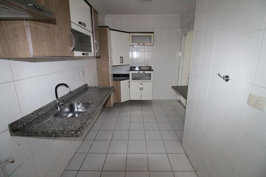 Cozinha de apartamento para alugar com 3 quartos, 86m² em Jardim America, São José dos Campos