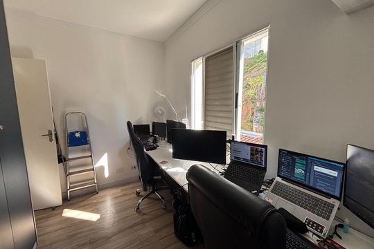 Quarto 2 de casa de condomínio à venda com 2 quartos, 59m² em Jardim California, Barueri