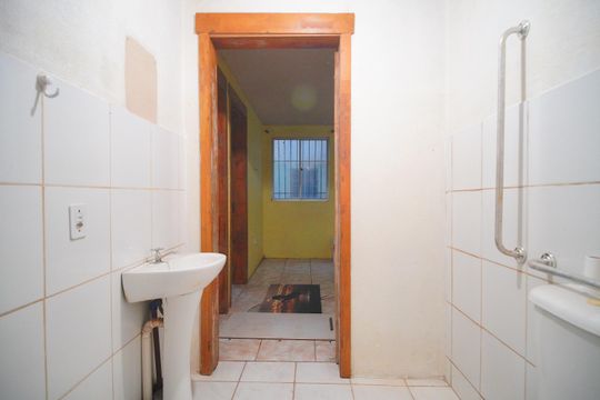 Banheiro de apartamento para alugar com 2 quartos, 48m² em São Miguel, São Leopoldo