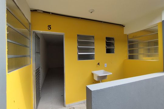 Fachada de kitnet/studio para alugar com 1 quarto, 24m² em Vila Moraes, São Paulo