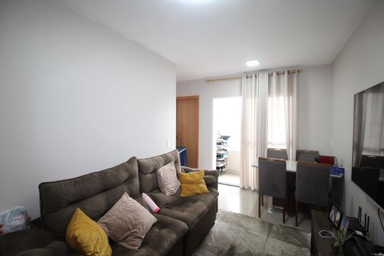 Sala de apartamento para alugar com 2 quartos, 44m² em Morro Santana, Porto Alegre