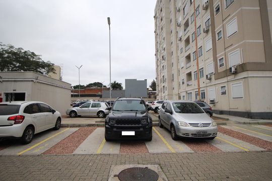 Garagem de apartamento para alugar com 2 quartos, 44m² em Morro Santana, Porto Alegre