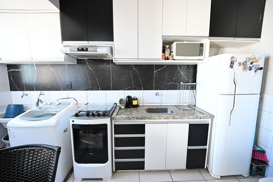 Apartamento à venda com 2 quartos, 48m² em Parque Oeste Industrial, Goiânia