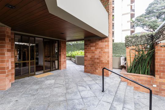Área comum de apartamento para alugar com 2 quartos, 165m² em Itaim Bibi, São Paulo