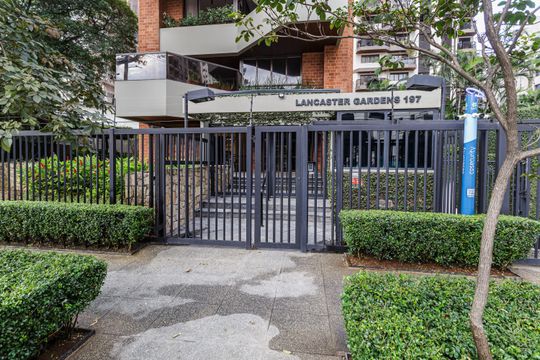 Fachada de apartamento para alugar com 2 quartos, 165m² em Itaim Bibi, São Paulo