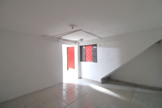 Quarto de casa para alugar com 1 quarto, 80m² em Jardim Santa Francisca Cabrini, São Paulo