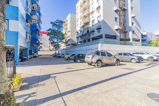 Apartamento à venda com 2 quartos, 68m² em Vila Valqueire, Rio de Janeiro