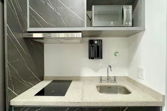 Cozinha de kitnet/studio para alugar com 1 quarto, 41m² em Pinheiros, São Paulo
