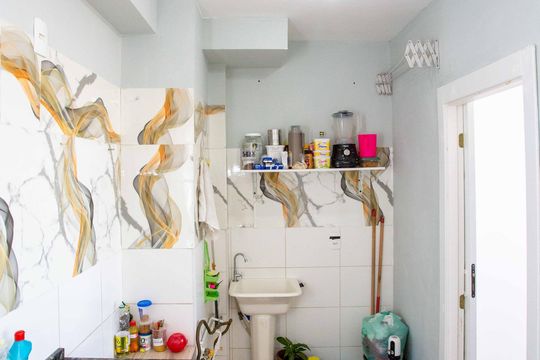 Cozinha de apartamento para alugar com 2 quartos, 34m² em Jardim Miriam, São Paulo