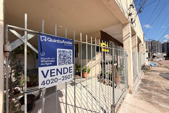 Plaquinha instalada COD GYZU-614 de casa à venda com 8 quartos, 300m² em Jardim Estadio, Jundiaí