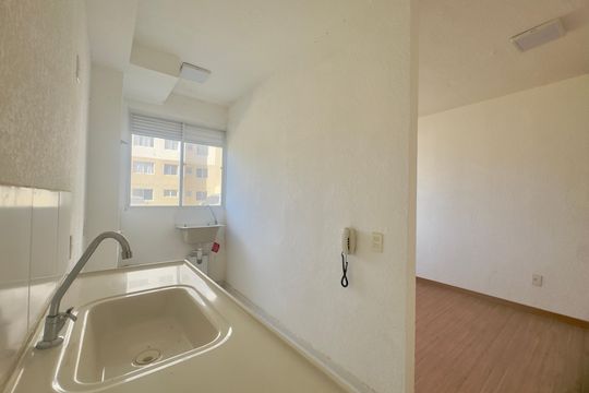 Cozinha de apartamento para alugar com 1 quarto, 41m² em Jardim Iv Centenario, Guarulhos