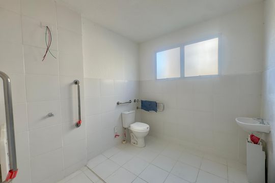 Banheiro de apartamento para alugar com 1 quarto, 41m² em Jardim Iv Centenario, Guarulhos