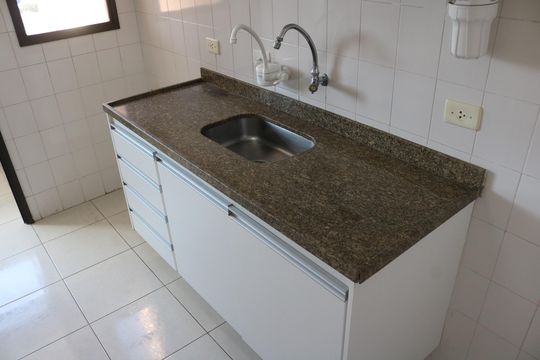 Cozinha de apartamento à venda com 2 quartos, 70m² em Perdizes, São Paulo